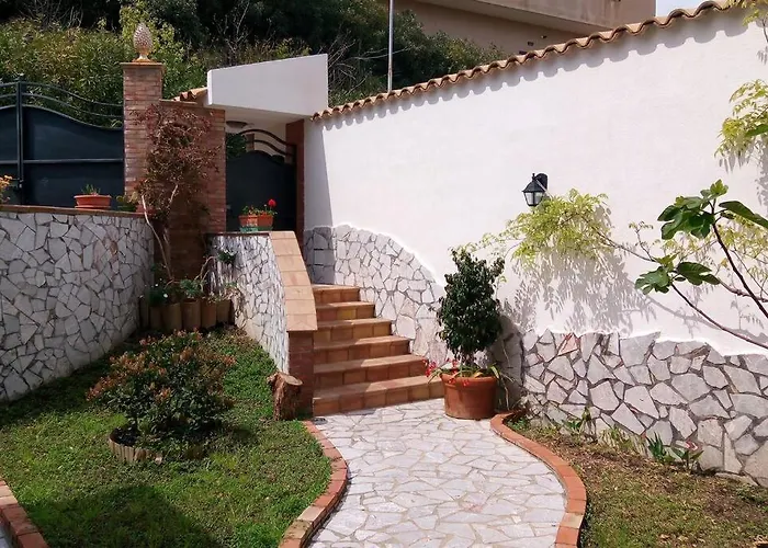 Villa à 2 Chambres à Coucher